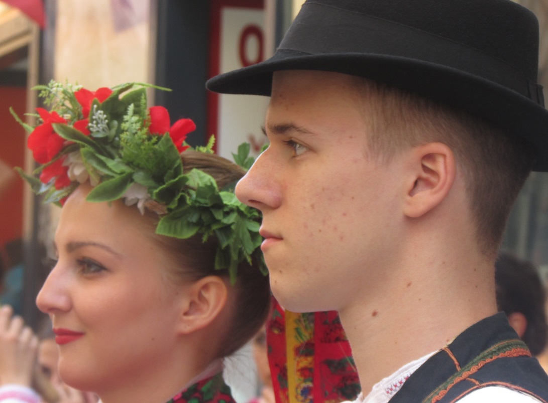 W35) Mezinárodní folklorní festival v Brně